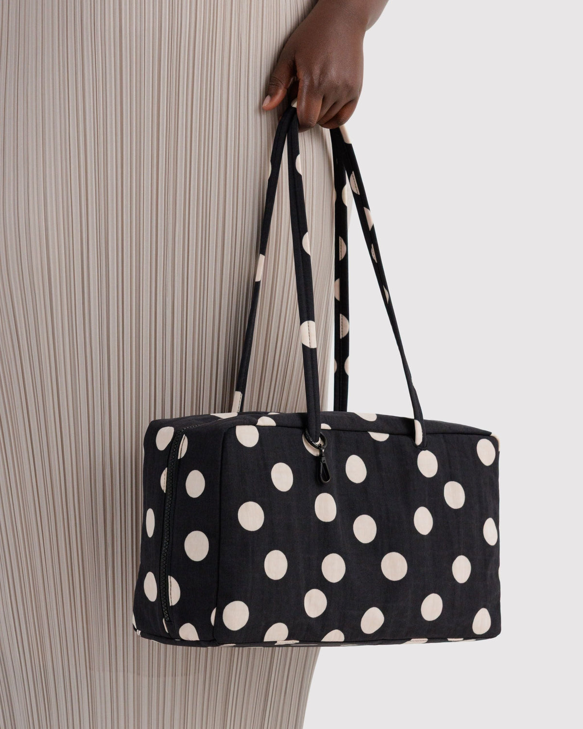 MEDIUM NYLON BOWLER BAG